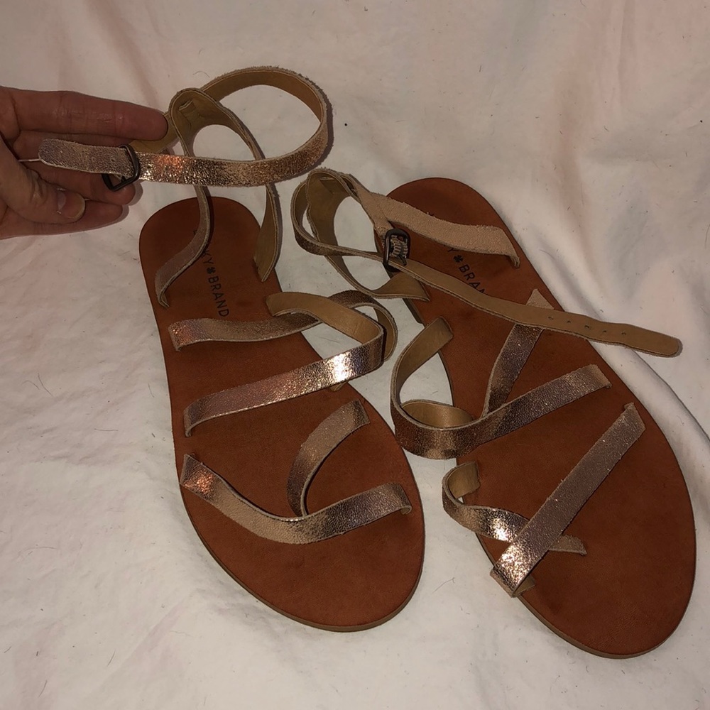Lucky Brand ROSE GOLD strappy sandals